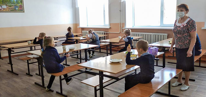 Минобрнауки Амурской области проверяет качество питания в образовательных организациях