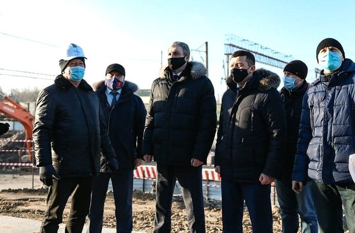Губернатор Василий Орлов посетил стройплощадки объектов Свободного