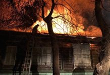 Дома в Приамурье горят из-за аварийной работы электросети и поджогов