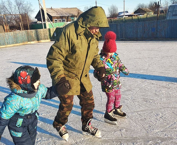 В свободненском селе Сычёвка сыграли в футбол… на снегу