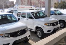 Ещё три новых автомобиля «УАЗ Patriot» отправились в районные больницы Приамурья