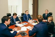 Губернатор Приамурья Василий Орлов провёл рабочую встречу с руководством Российского Фонда Прямых Инвестиций