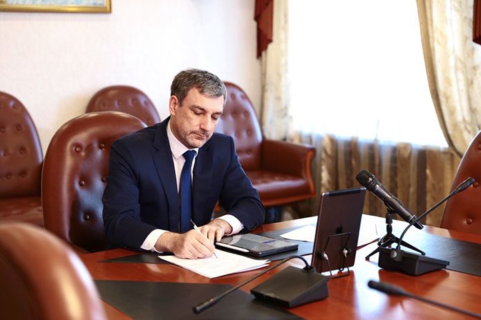 Губернатор Василий Орлов сегодня ответит на вопросы амурчан в прямом эфире ГТРК «Амур»