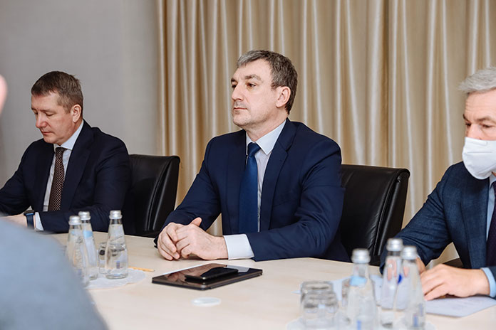 Губернатор Приамурья Василий Орлов встретился с заместителями гендиректора холдинга «РЖД»