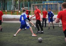 «Комсомолец» одержал победу над «Пионером» в праздничном турнире по мини-футболу