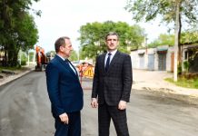 Губернатор Василий Орлов оценил ход работ по ремонту улично-дорожной сети в Свободном