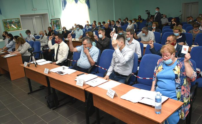 Депутаты городского Совета единогласно приняли отчёт главы Свободного