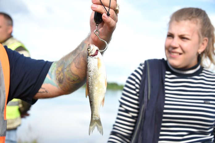 После семинара в Новгородке амурские рыболовы отправились с удочками на берег Зеи