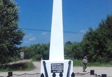 Восстановлен исторический облик обелиска пароходу «Мудрец» на берегу Зеи