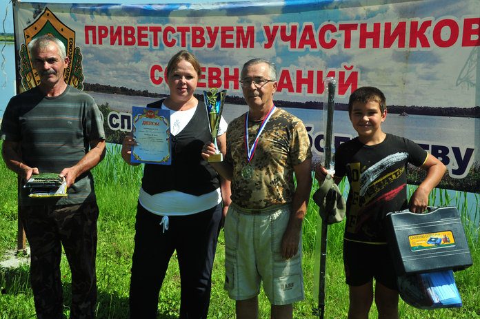 На областных соревнованиях по спортивному рыболовству команда свободненцев завоевала «серебро»