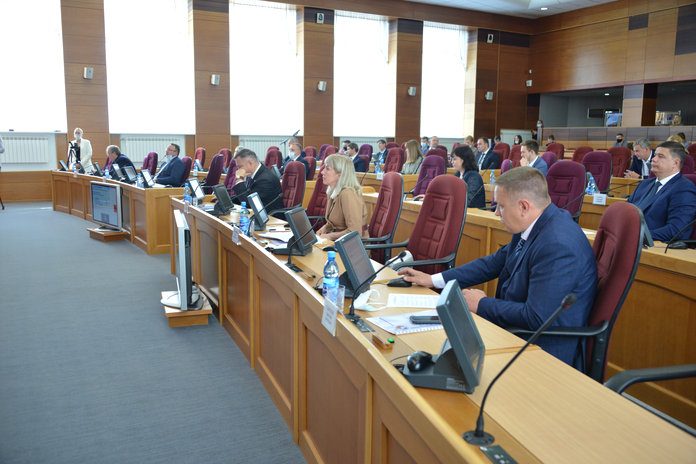 Амурское Законодательное собрание в третий раз возглавил Константин Дьяконов