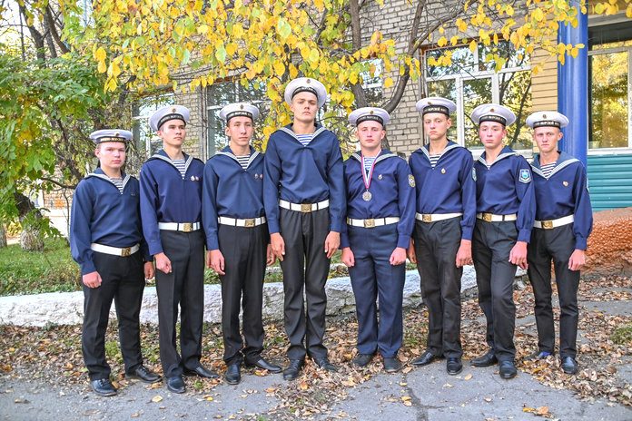 Воспитанники Детского морского центра Свободного побывали на Всероссийском слёте «Юнга»
