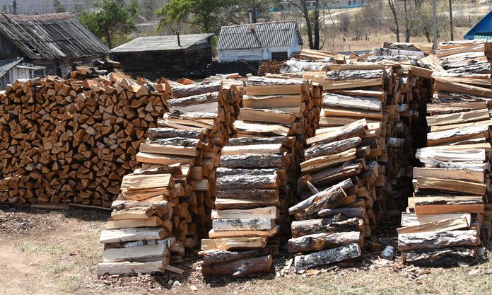 Где в Свободном можно законно купить дрова?
