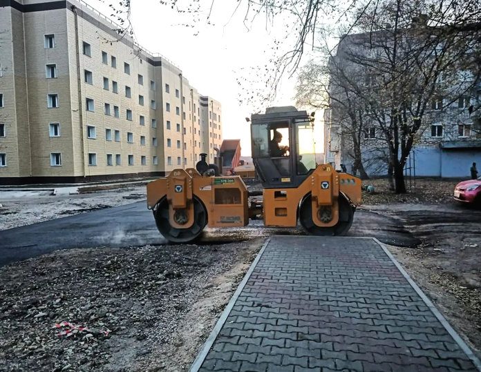 Жители микрорайона на окраине Свободного поблагодарили своего депутата за новый тротуар