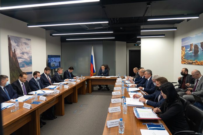 Юрий Трутнев провёл заседание комиссии по вопросам социально-экономического развития Дальнего Востока