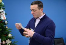 Депутат Госдумы Вячеслав Логинов исполнит новогоднюю мечту юной амурчанки