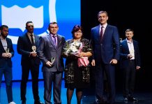 Губернатор Василий Орлов вручил государственные награды отличившимся амурчанам