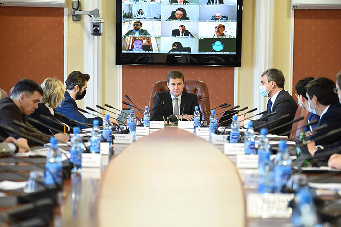 На совещании с министром Алексеем Чекунковым обсудили мастер-планы четырёх амурских городов