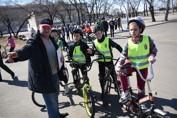 Победители конкурса-соревнования «Безопасное колесо» в Свободном получили велосипеды