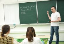 Преподаватели московского университета подготовили свободненских «менделеевцев» к ЕГЭ