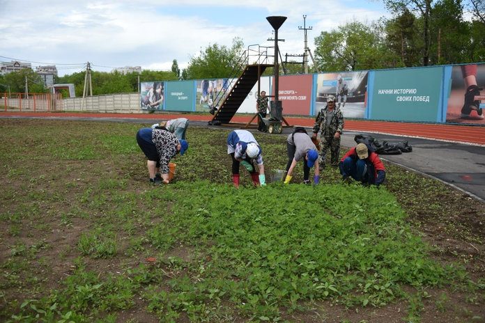 На стадионе «Локомотив» в Свободном установили факел рабочей спартакиады городов Приамурья