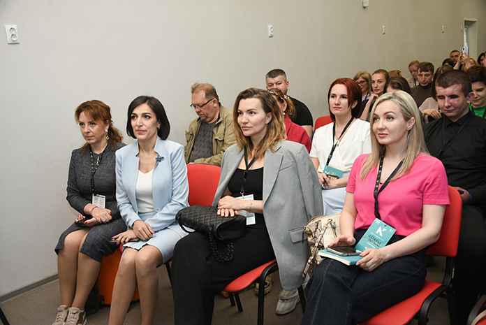 На форум в Свободный приехали известные эксперты и владельцы успешных бизнec-пpoeктoв