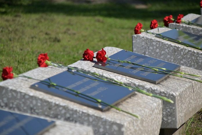 В День окончания Второй мировой войны свободненцы почтили память героев на Мемориале Славы