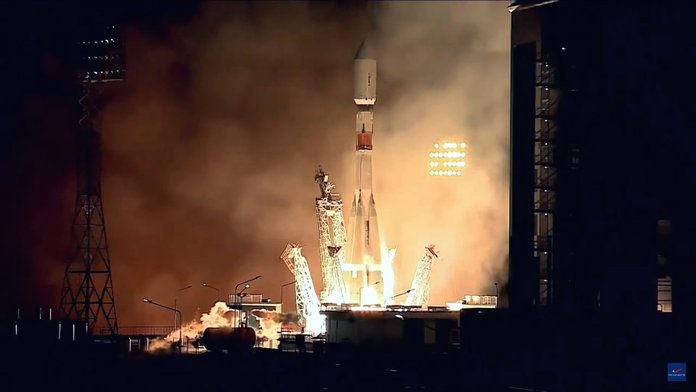 Ракета «Союз-2.1б» с первым спутником проекта «Сфера» стартовала с космодрома «Восточный»