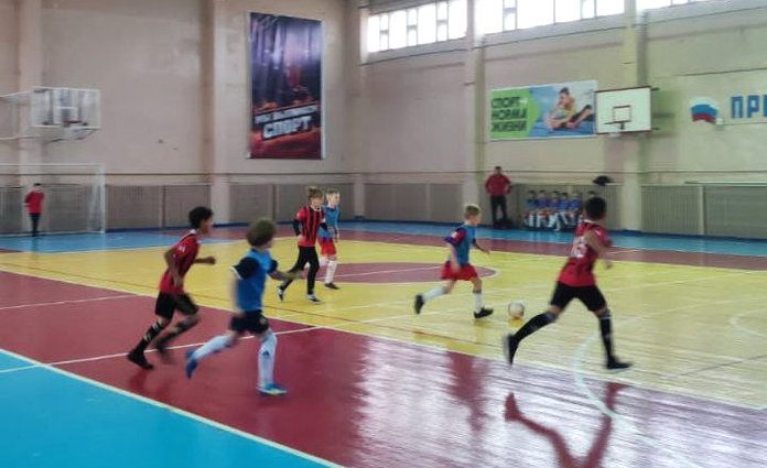 Две детские команды из Свободного вошли в четвёрку лидеров на открытом турнире по мини-футболу