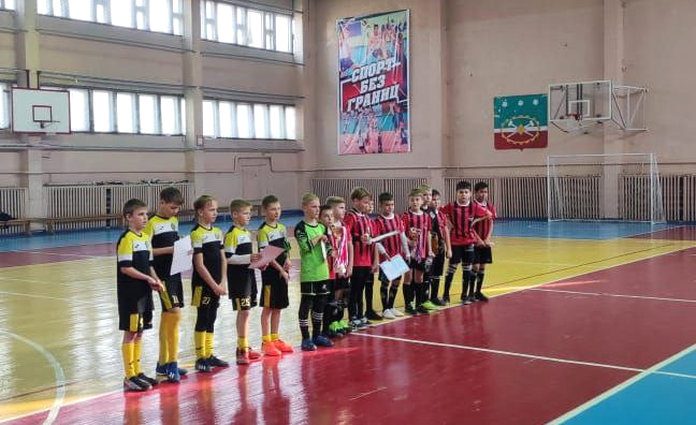 Две детские команды из Свободного вошли в четвёрку лидеров на открытом турнире по мини-футболу