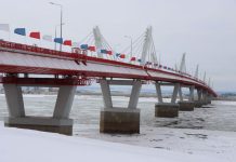С 10 февраля российские водители смогут въезжать в Китай по автомобильному мосту через Амур