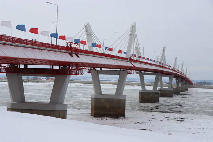 С 10 февраля российские водители смогут въезжать в Китай по автомобильному мосту через Амур
