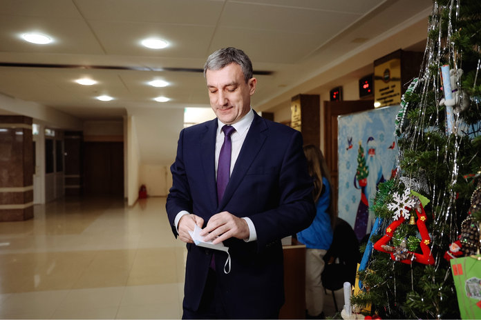 Губернатор Василий Орлов исполнит новогодние желания ребят из амурских детских домов