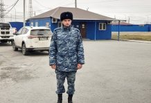 В Северной Осетии амурский полицейский помог водителю потушить загоревшийся грузовик