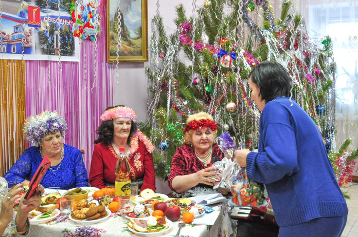 Свободненцы благодарят волонтёров Амурского ГПЗ за подарки и новогоднюю радость