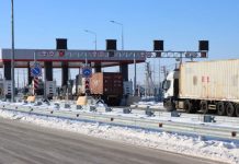 Губернатор Василий Орлов: «Российские водители будут доставлять грузы по мосту через Амур до складов в  Хэйхэ и обратно»