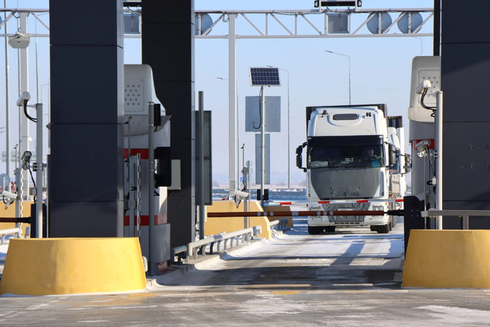 Международный автомобильный мост через Амур переходит на двухсторонний порядок оплаты проезда