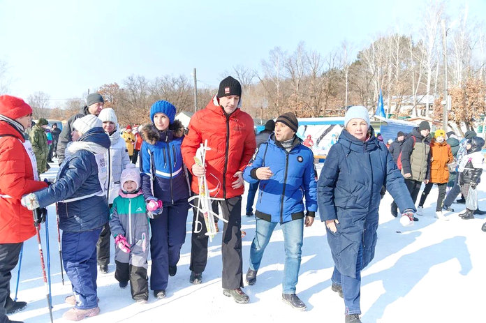 Губернатор Василий Орлов дал старт самым массовым зимним соревнованиям в Приамурье