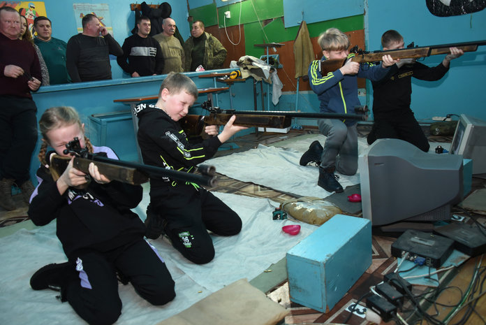 Общество военных охотников в Свободном провело традиционные соревнования по пулевой стрельбе