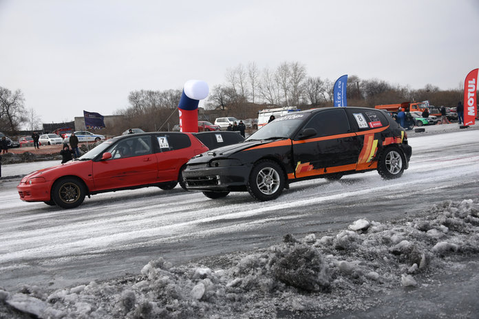 13 автогонщиков боролись за Кубок города Свободного на зейском льду