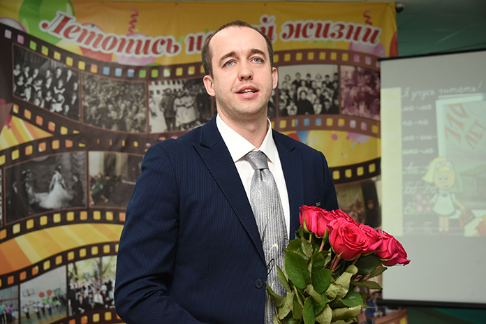 История школы-юбиляра начиналась почти с рождения Алексеевска-Свободного
