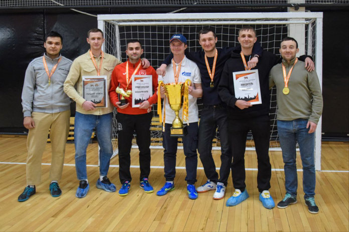 Команды «Газовик» и «АГХК» стали победителями чемпионата города Свободного по мини-футболу