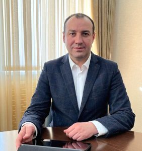 На досрочных выборах мэра Тынды большинство избирателей проголосовало за Сергея Гуляева