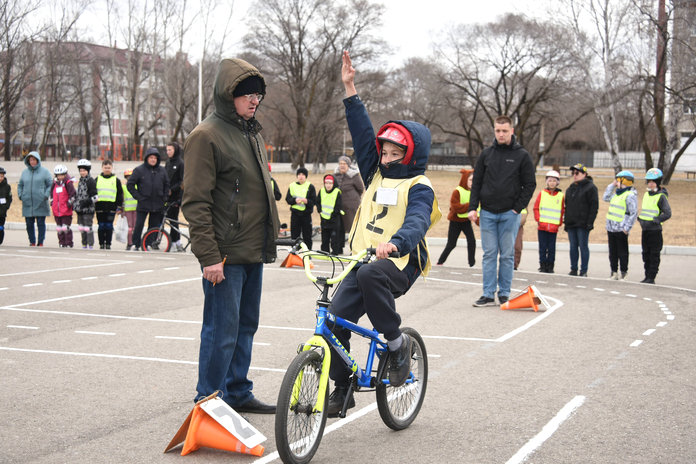 Победителем конкурса «Безопасное колесо» в Свободном стала команда школы № 11