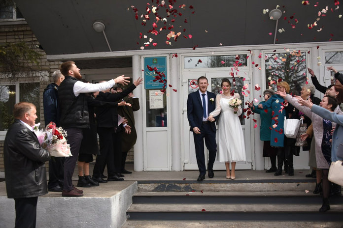 Двенадцать свадеб на Красную Горку сыграли в Свободном