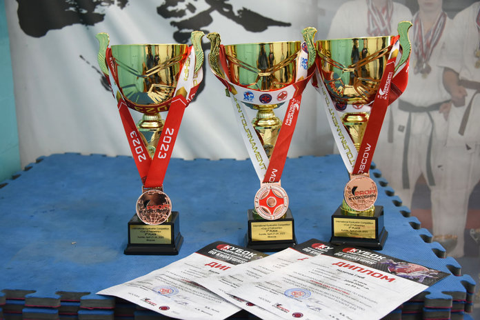 Три «бронзовые» победы одержали свободненцы на Кубке содружества по киокушинкай каратэ