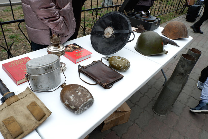 Многие свободненцы впервые увидели на выставке предметы времён Великой Отечественной войны