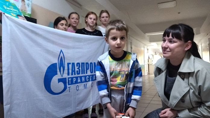 Дети из социальной палаты в больнице Свободного получили подарки от шефов из Газпрома