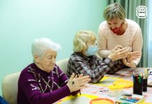 Благодаря нацпроекту «Демография» в Приамурье активно работает система долговременного ухода за пожилыми и инвалидами