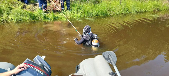 Водолазы из Свободного два дня вели поиск пропавшего на Зее в Шимановском районе рыбака